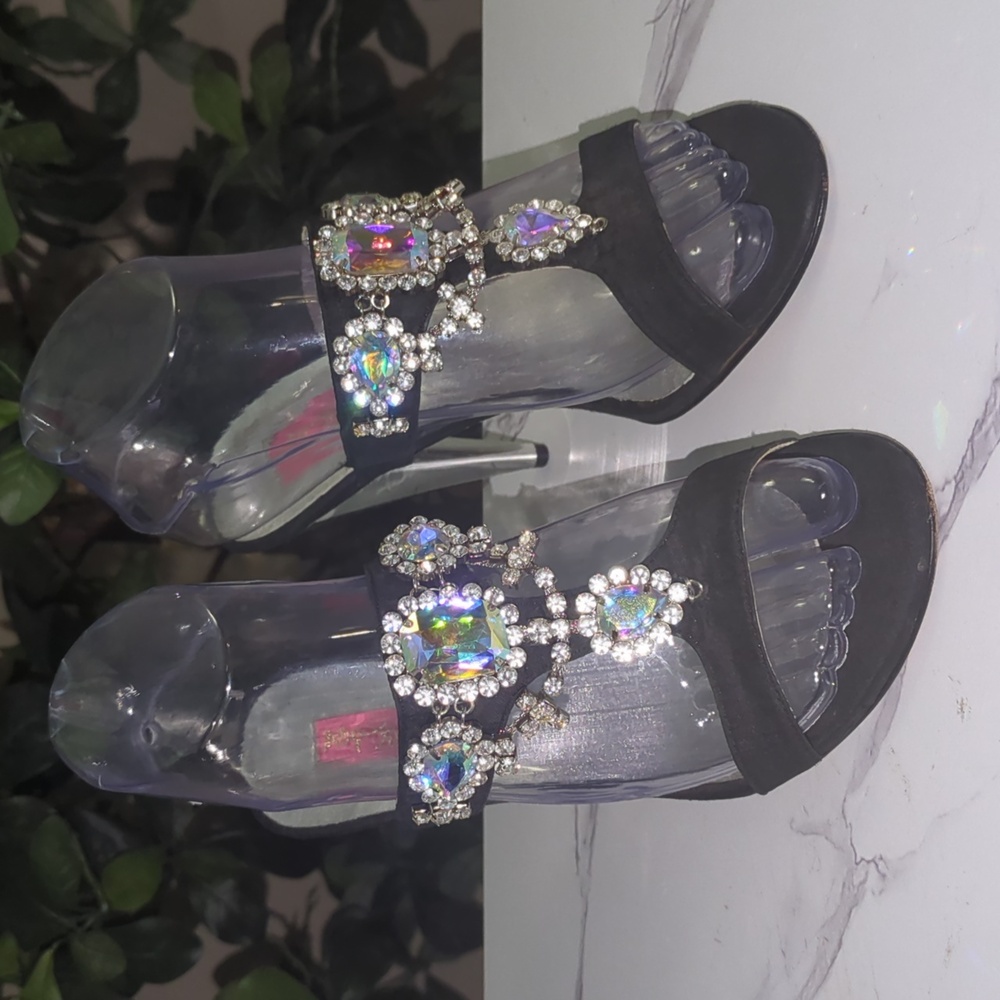 🔥SUPER DEAL🔥Betsy Johnson Vero Cuoio Black Heels with Crystal Embellishments